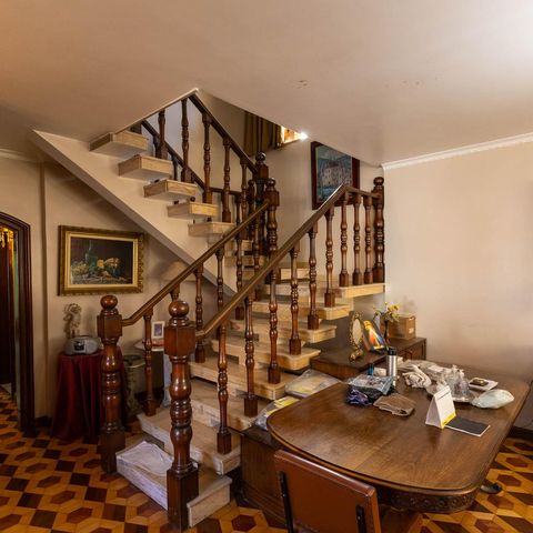 Casa à venda com 400m², 3 quartos e 3 vagas Casa à venda com 400m², 3 quartos e 3 vagasSala de jantar