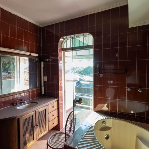 Casa à venda com 400m², 3 quartos e 3 vagas Casa à venda com 400m², 3 quartos e 3 vagasBanheiro da Suíte 1