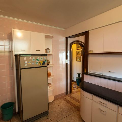 Casa à venda com 400m², 3 quartos e 3 vagas Casa à venda com 400m², 3 quartos e 3 vagasCozinha
