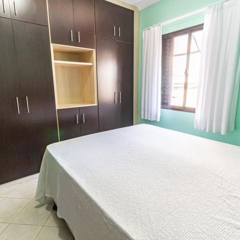 Casa à venda com 200m², 3 quartos e 4 vagas Casa à venda com 200m², 3 quartos e 4 vagasSuíte 2