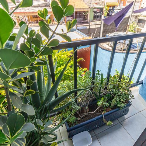 Casa à venda com 200m², 3 quartos e 4 vagas Casa à venda com 200m², 3 quartos e 4 vagasSuíte 1 - Varanda