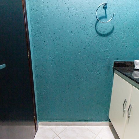 Casa à venda com 200m², 3 quartos e 4 vagas Casa à venda com 200m², 3 quartos e 4 vagasLavabo