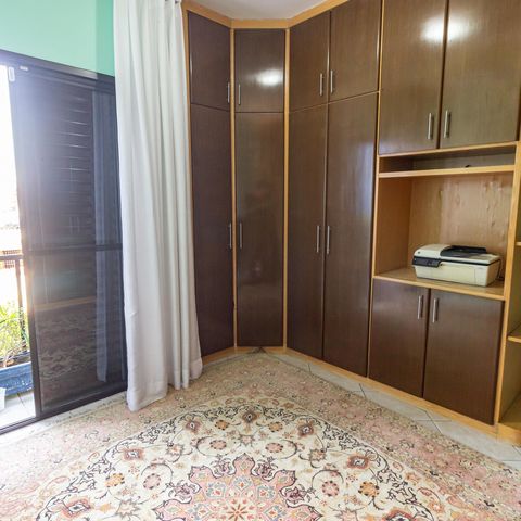 Casa à venda com 200m², 3 quartos e 4 vagas Casa à venda com 200m², 3 quartos e 4 vagasSuíte 1