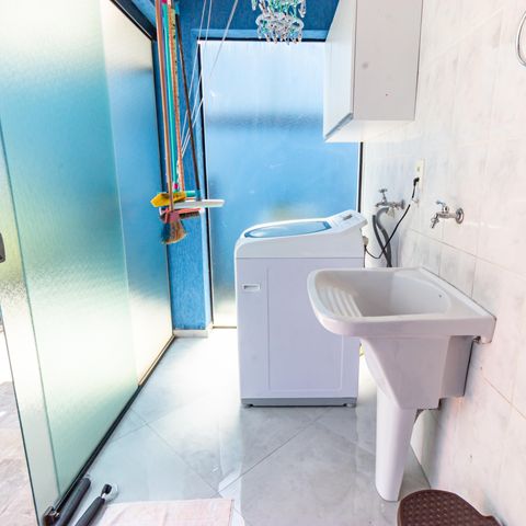 Casa à venda com 200m², 3 quartos e 4 vagas Casa à venda com 200m², 3 quartos e 4 vagasÁrea de Serviço