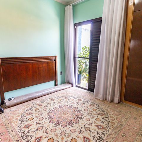 Casa à venda com 200m², 3 quartos e 4 vagas Casa à venda com 200m², 3 quartos e 4 vagasSuíte 1