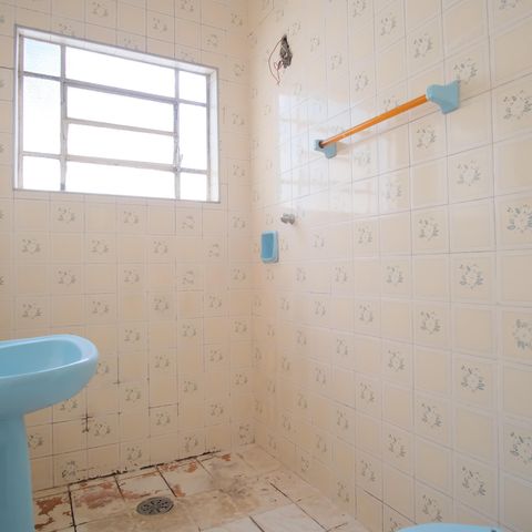 Casa para alugar com 350m², 7 quartos e 4 vagasEdícula Banheiro