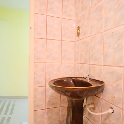 Casa para alugar com 350m², 7 quartos e 4 vagasBanheiro de serviço