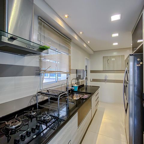 Apartamento para alugar com 122m², 2 quartos e 2 vagasCozinha