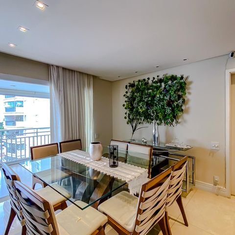 Apartamento para alugar com 122m², 2 quartos e 2 vagasSala