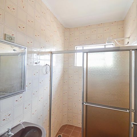 Casa à venda com 130m², 3 quartos e 1 vaga Casa à venda com 130m², 3 quartos e 1 vagaBanheiro