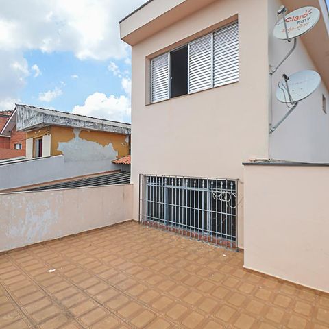 Casa à venda com 130m², 3 quartos e 1 vaga Casa à venda com 130m², 3 quartos e 1 vagaQuintal