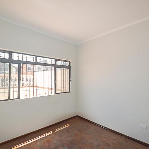Casa à venda com 130m², 3 quartos e 1 vaga Casa à venda com 130m², 3 quartos e 1 vagaSala