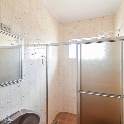 Casa à venda com 130m², 3 quartos e 1 vaga Casa à venda com 130m², 3 quartos e 1 vagaBanheiro