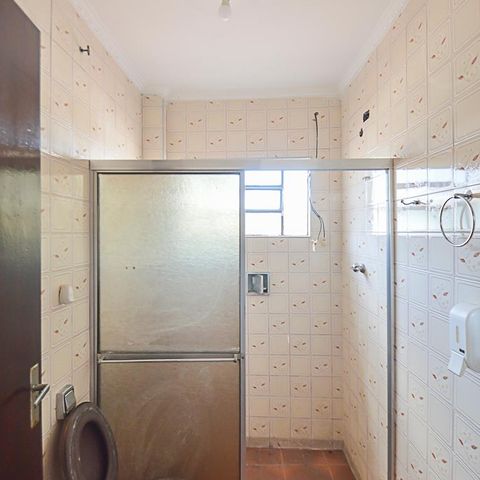 Casa à venda com 130m², 3 quartos e 1 vaga Casa à venda com 130m², 3 quartos e 1 vagaBanheiro 2