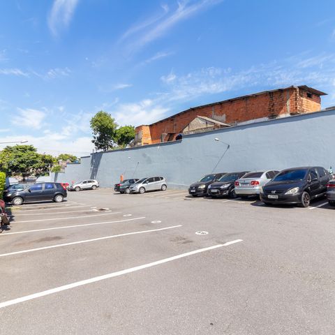 Apartamento para alugar com 72m², 2 quartos e 1 vaga Apartamento para alugar com 72m², 2 quartos e 1 vagaÁrea comum - Garagem