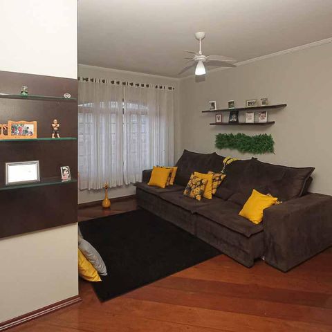 Casa à venda com 450m², 3 quartos e 8 vagas Casa à venda com 450m², 3 quartos e 8 vagasSala 4