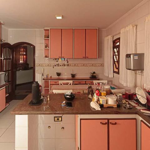 Casa à venda com 450m², 3 quartos e 8 vagas Casa à venda com 450m², 3 quartos e 8 vagasCozinha