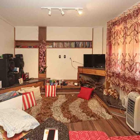 Casa à venda com 450m², 3 quartos e 8 vagas Casa à venda com 450m², 3 quartos e 8 vagasSala 2