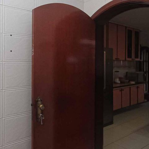 Casa à venda com 450m², 3 quartos e 8 vagas Casa à venda com 450m², 3 quartos e 8 vagasÁrea de Serviço