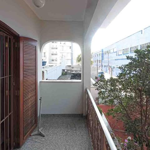 Casa à venda com 450m², 3 quartos e 8 vagas Casa à venda com 450m², 3 quartos e 8 vagasVaranda da Suíte 2