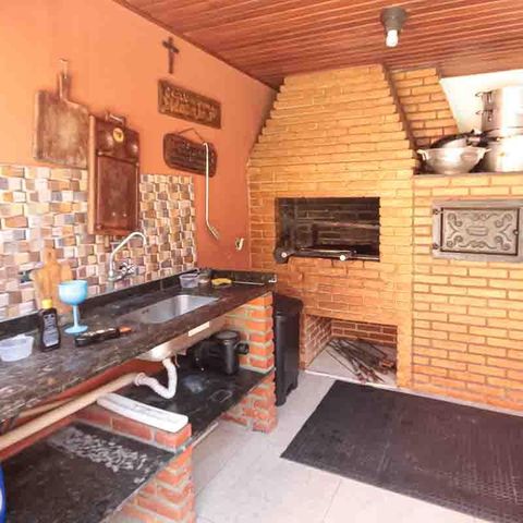 Casa à venda com 450m², 3 quartos e 8 vagas Casa à venda com 450m², 3 quartos e 8 vagasEspaço Gourmet