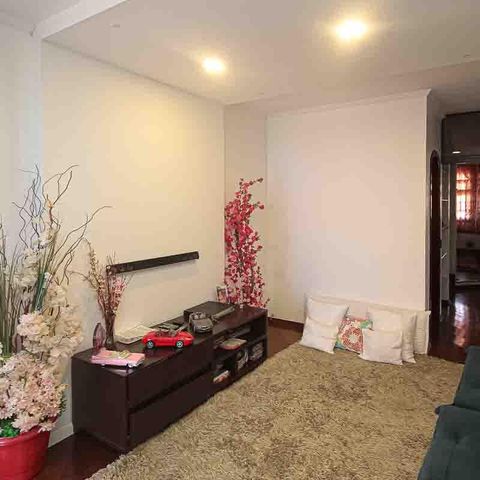 Casa à venda com 450m², 3 quartos e 8 vagas Casa à venda com 450m², 3 quartos e 8 vagasSala