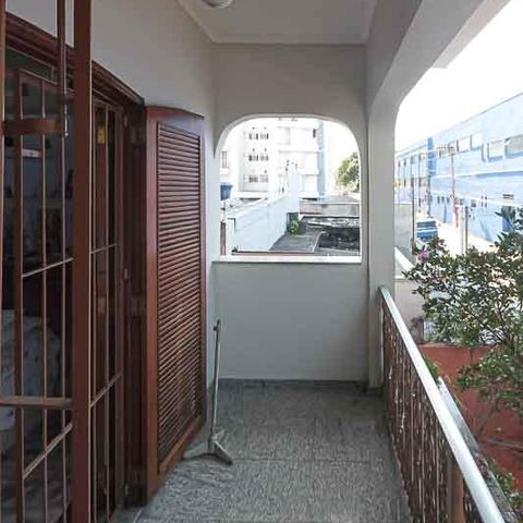 Casa à venda com 450m², 3 quartos e 8 vagas Casa à venda com 450m², 3 quartos e 8 vagasVaranda da Suíte 2