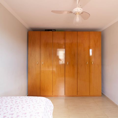 Casa à venda com 102m², 2 quartos e 4 vagas Casa à venda com 102m², 2 quartos e 4 vagasQuarto 1