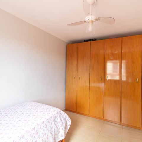 Casa à venda com 102m², 2 quartos e 4 vagas Casa à venda com 102m², 2 quartos e 4 vagasQuarto 1