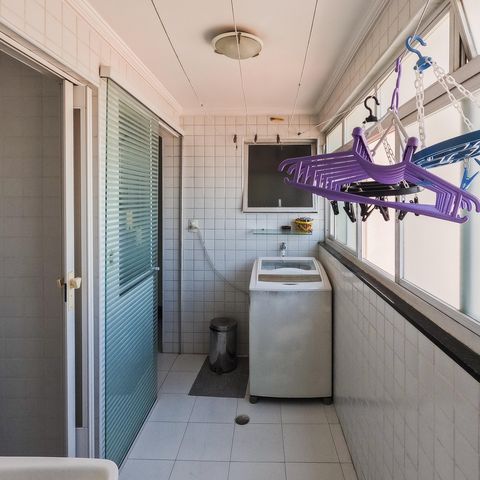 Apartamento à venda com 110m², 3 quartos e 2 vagas Apartamento à venda com 110m², 3 quartos e 2 vagasÁrea de Serviço
