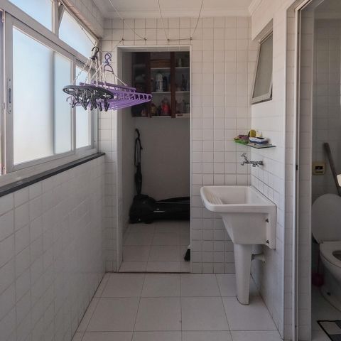 Apartamento à venda com 110m², 3 quartos e 2 vagas Apartamento à venda com 110m², 3 quartos e 2 vagasÁrea de Serviço