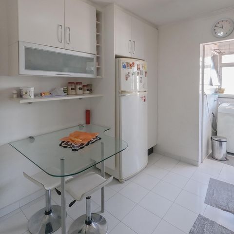 Apartamento à venda com 110m², 3 quartos e 2 vagas Apartamento à venda com 110m², 3 quartos e 2 vagasCozinha