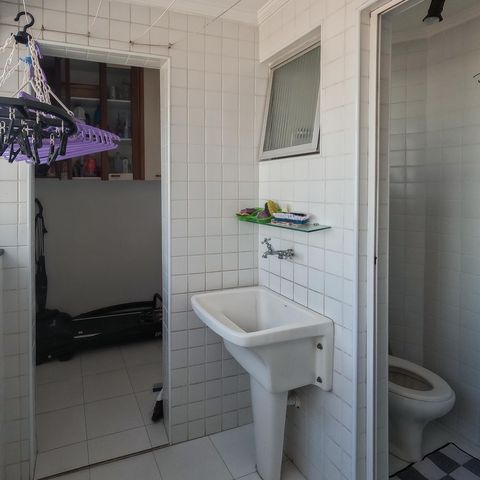 Apartamento à venda com 110m², 3 quartos e 2 vagas Apartamento à venda com 110m², 3 quartos e 2 vagasÁrea de Serviço
