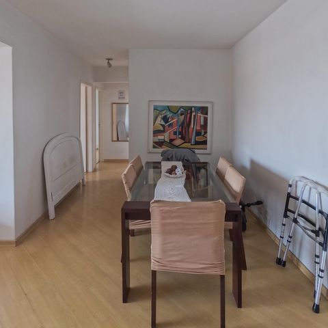 Apartamento à venda com 110m², 3 quartos e 2 vagas Apartamento à venda com 110m², 3 quartos e 2 vagasSala