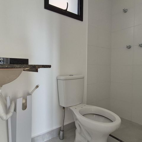 Apartamento à venda com 45m², 2 quartos e 1 vaga Apartamento à venda com 45m², 2 quartos e 1 vagaBanheiro