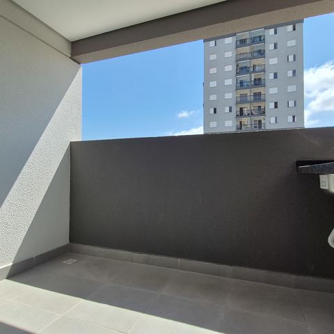 Apartamento à venda com 45m², 2 quartos e 1 vaga Apartamento à venda com 45m², 2 quartos e 1 vagaVaranda