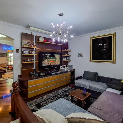 Casa para alugar com 360m², 4 quartos e 4 vagas Casa para alugar com 360m², 4 quartos e 4 vagasSala