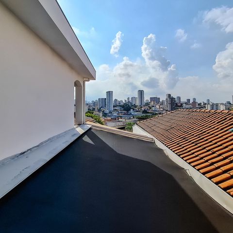Casa para alugar com 360m², 4 quartos e 4 vagas Casa para alugar com 360m², 4 quartos e 4 vagasVista do Quarto 2