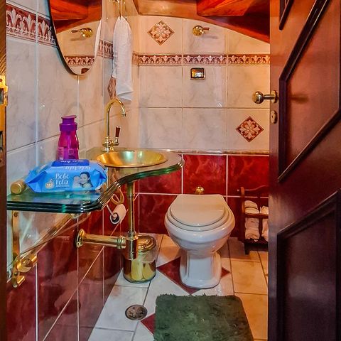 Casa para alugar com 360m², 4 quartos e 4 vagas Casa para alugar com 360m², 4 quartos e 4 vagasLavabo