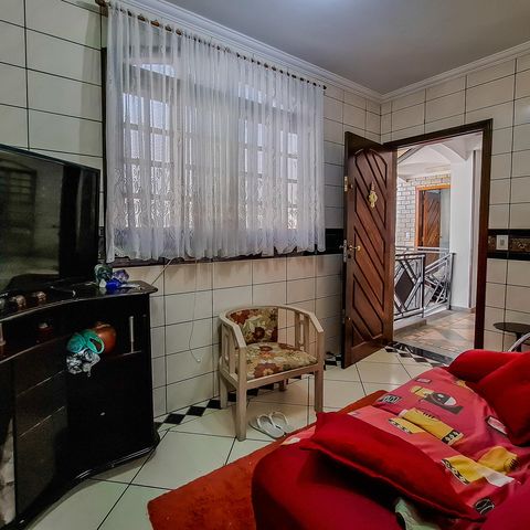 Casa para alugar com 360m², 4 quartos e 4 vagas Casa para alugar com 360m², 4 quartos e 4 vagasQuarto de Serviço