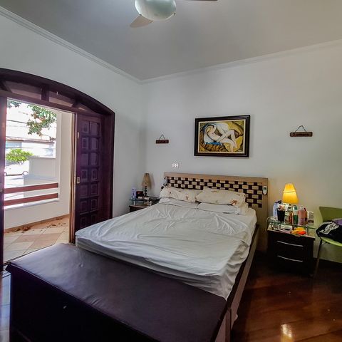 Casa para alugar com 360m², 4 quartos e 4 vagas Casa para alugar com 360m², 4 quartos e 4 vagasQuarto
