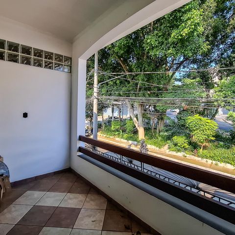 Casa para alugar com 360m², 4 quartos e 4 vagas Casa para alugar com 360m², 4 quartos e 4 vagasvaranda do Quarto