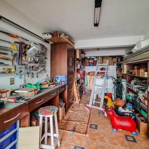 Casa para alugar com 360m², 4 quartos e 4 vagas Casa para alugar com 360m², 4 quartos e 4 vagasÁrea Externa