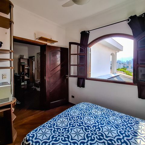 Casa para alugar com 360m², 4 quartos e 4 vagas Casa para alugar com 360m², 4 quartos e 4 vagasQuarto 2