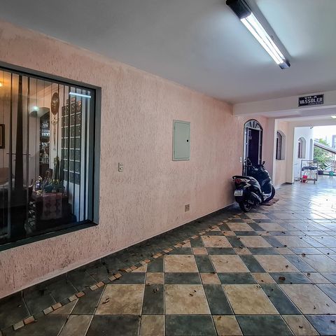 Casa para alugar com 360m², 4 quartos e 4 vagas Casa para alugar com 360m², 4 quartos e 4 vagasGaragem