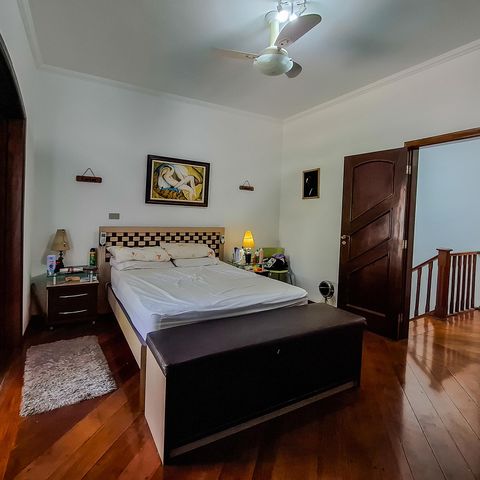 Casa para alugar com 360m², 4 quartos e 4 vagas Casa para alugar com 360m², 4 quartos e 4 vagasQuarto
