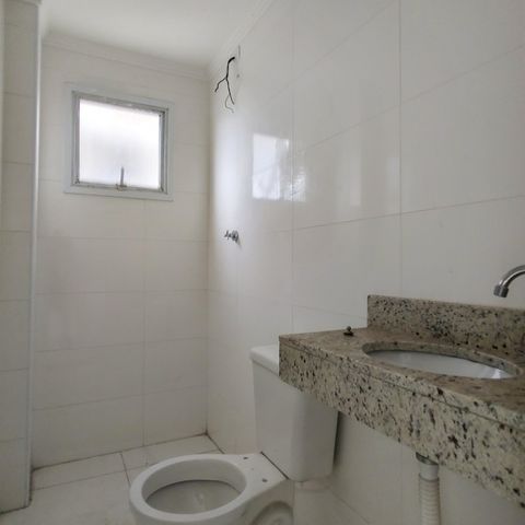 Apartamento para alugar com 82m², 2 quartos e sem vaga Apartamento para alugar com 82m², 2 quartos e sem vagaBanheiro da Suíte 2