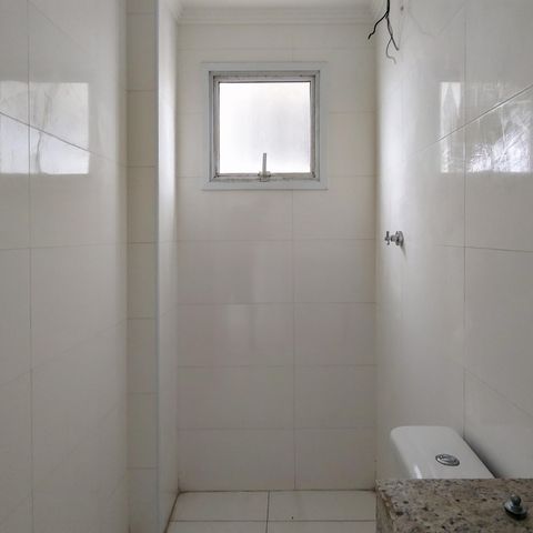 Apartamento para alugar com 82m², 2 quartos e sem vaga Apartamento para alugar com 82m², 2 quartos e sem vagaBanheiro da Suíte 2