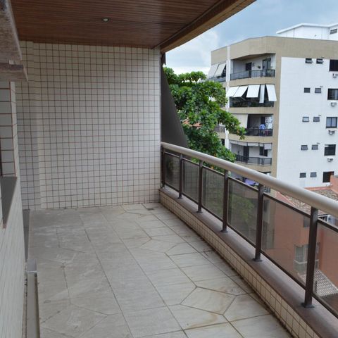 Apartamento para alugar com 130m², 3 quartos e 2 vagasVaranda