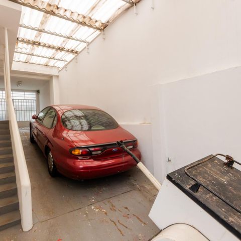Casa para alugar com 274m², 2 quartos e 6 vagasGaragem